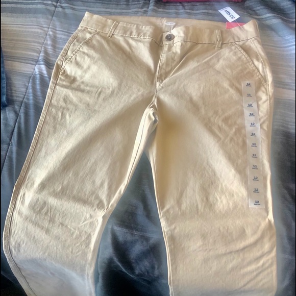 Old navy boot cut khaki pants size 12 - Picture 2 of 4